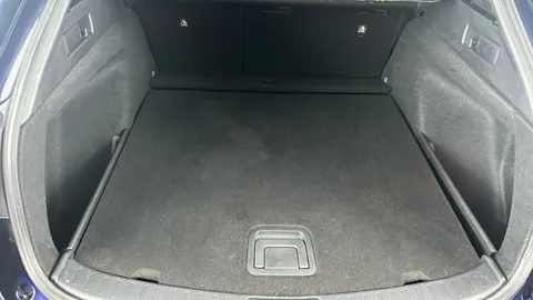 TOYOTA COROLLA 1.8 VVT-i Hybrid Icon Tech CVT