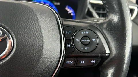 TOYOTA COROLLA 1.8 VVT-i Hybrid Icon Tech CVT
