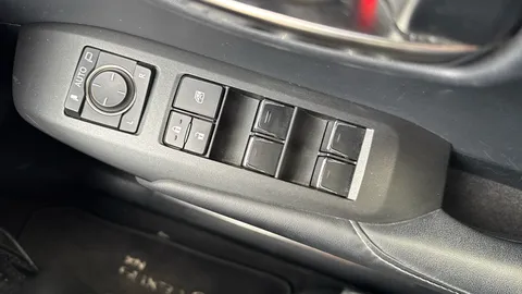 LEXUS NX 300h 2.5 Luxury CVT [Premium Nav]