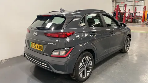 Hyundai Kona 100kW SE Connect 39kWh 5dr Auto