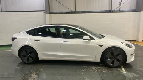 Tesla                     Model 3 Long Range AWD Auto