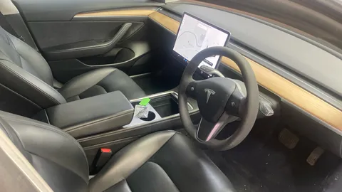 Tesla                     Model 3 Long Range AWD Auto