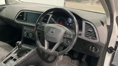 SEAT Leon 1.0 TSI SE Dynamic [EZ]
