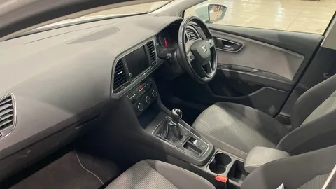SEAT Leon 1.0 TSI SE Dynamic [EZ]