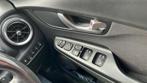 Hyundai Kona 1.6 GDi Hybrid Premium 5dr DCT