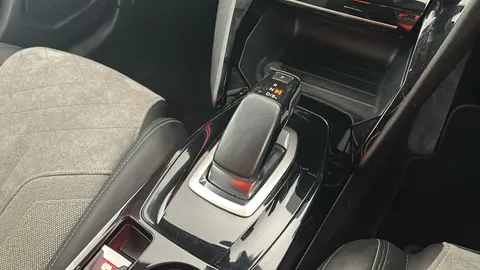Peugeot 2008 100kW GT 50kWh Auto