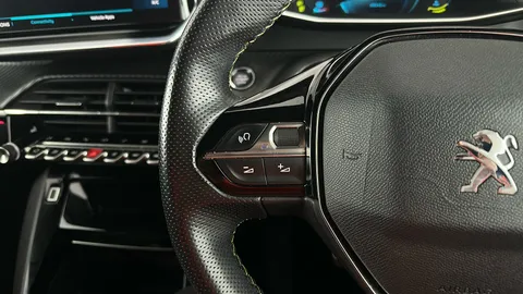 Peugeot 2008 100kW GT 50kWh Auto