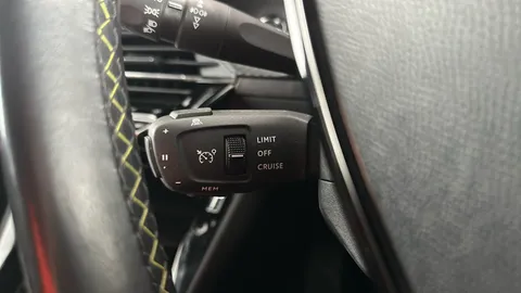 Peugeot 2008 100kW GT 50kWh Auto