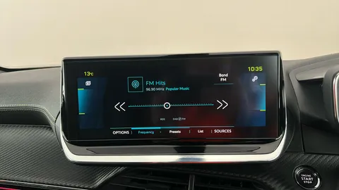 Peugeot 2008 100kW GT 50kWh Auto