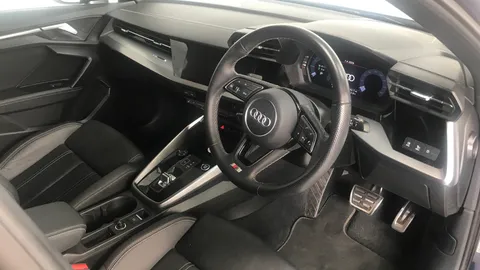 Audi A3 40 TFSI e S Line S Tronic