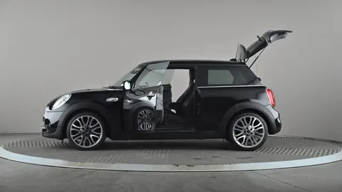MINI HATCHBACK 2.0 Cooper S [Chili/Media Pack XL]