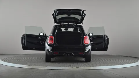 MINI HATCHBACK 2.0 Cooper S [Chili/Media Pack XL]