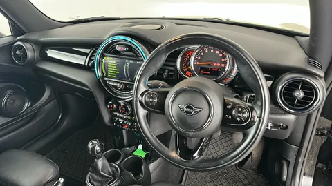 MINI HATCHBACK 2.0 Cooper S [Chili/Media Pack XL]