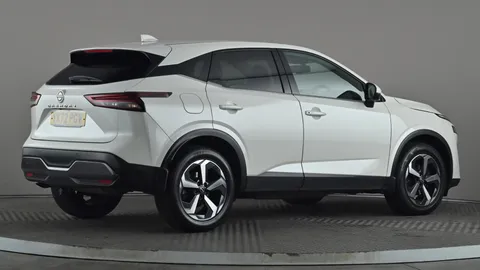 Nissan Qashqai 1.3 DiG-T MH 158 N-Connecta Xtronic