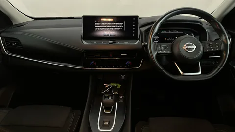 Nissan Qashqai 1.3 DiG-T MH 158 N-Connecta Xtronic