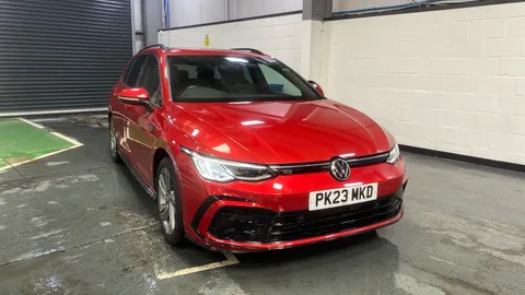 VOLKSWAGEN GOLF 1.5 TSI 150 R-Line