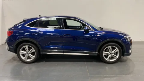 Audi Q3 35 TFSI S Line [Comfort+Sound Pack]