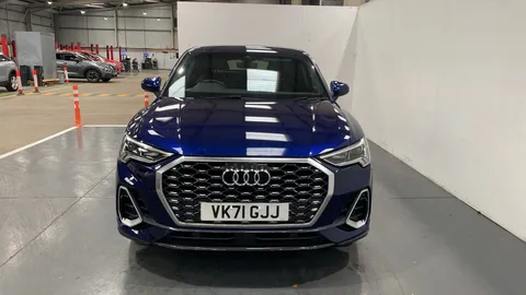 Audi Q3 35 TFSI S Line [Comfort+Sound Pack]