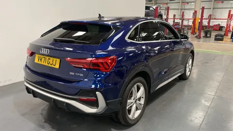 Audi Q3 35 TFSI S Line [Comfort+Sound Pack]