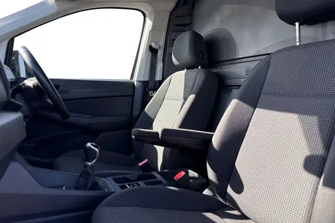 CX74LRA Volkswagen Caddy 2.0 TDI C20 Commerce Pro SWB Euro 6 (s/s) 5dr Thumbnail #15