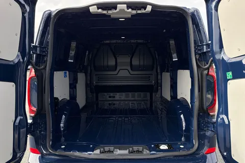 DE26TXP Volkswagen Transporter T28 Commerce Plus SWB 110 PS 2.0 TDI 6sp Manual Thumbnail #7