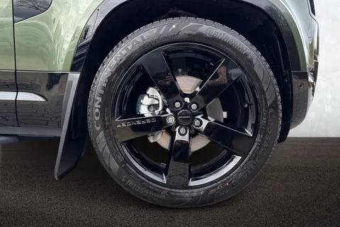 DV26XNL Land Rover Defender 110 3.0 D250 MHEV X-Dynamic HSE Hard Top SUV 5dr Diesel Auto 4WD MWB Euro 6 (s/s) (249 ps) Thumbnail #9