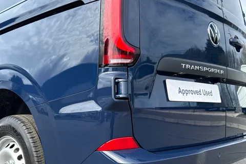 DE26TXP Volkswagen Transporter T28 Commerce Plus SWB 110 PS 2.0 TDI 6sp Manual Thumbnail #8