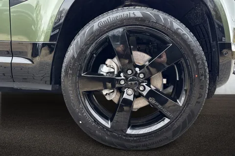 DN26MYR Land Rover Defender 110 3.0 D250 MHEV X-Dynamic HSE Hard Top SUV 5dr Diesel Auto 4WD MWB Euro 6 (s/s) (249 ps) Thumbnail #9