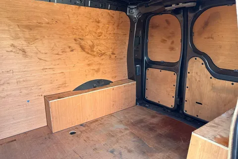 CX74LRA Volkswagen Caddy 2.0 TDI C20 Commerce Pro SWB Euro 6 (s/s) 5dr Thumbnail #18