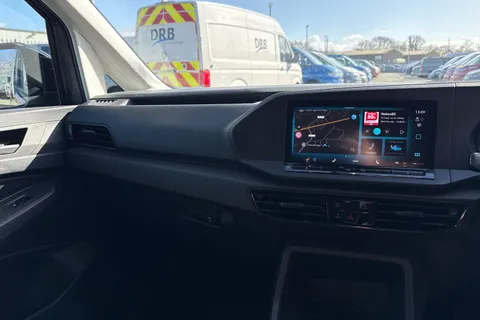 CX74LRA Volkswagen Caddy 2.0 TDI C20 Commerce Pro SWB Euro 6 (s/s) 5dr Thumbnail #19