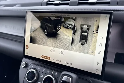 DV26XNL Land Rover Defender 110 3.0 D250 MHEV X-Dynamic HSE Hard Top SUV 5dr Diesel Auto 4WD MWB Euro 6 (s/s) (249 ps) Thumbnail #13