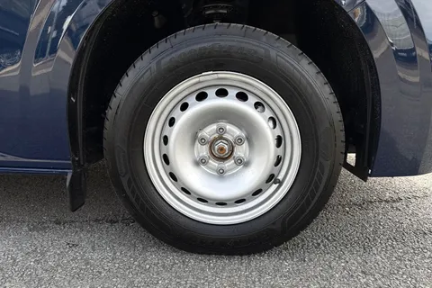 DE26TXP Volkswagen Transporter T28 Commerce Plus SWB 110 PS 2.0 TDI 6sp Manual Thumbnail #12