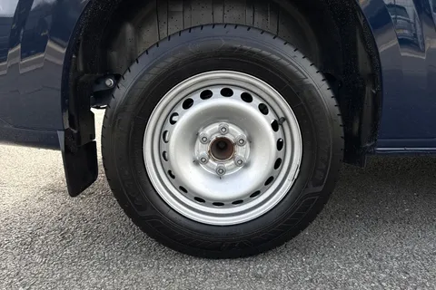 DE26TXP Volkswagen Transporter T28 Commerce Plus SWB 110 PS 2.0 TDI 6sp Manual Thumbnail #13