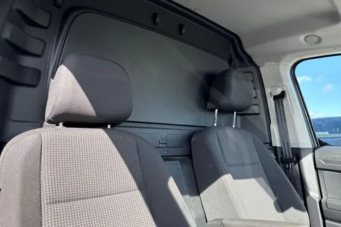 CX74LRA Volkswagen Caddy 2.0 TDI C20 Commerce Pro SWB Euro 6 (s/s) 5dr Thumbnail #23