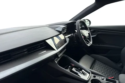 14 of 65 for Audi RS 3 RS 3 Sportback Carbon Black 400 PS S tronic