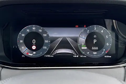 17 of 51 for Land Rover Range Rover Evoque 1.5 P300e Dynamic HSE 5dr