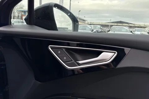 Audi Q4 e-tron 45 Black Edition Auto 5dr 82kWh Thumbnail #21