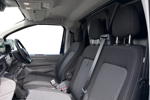 DE26TXP Volkswagen Transporter T28 Commerce Plus SWB 110 PS 2.0 TDI 6sp Manual Thumbnail #16