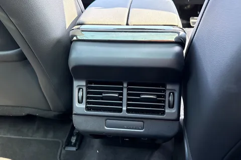 DU75YOP Land Rover Range Rover Evoque 2.0 D200 Dynamic SE 5dr Thumbnail #19