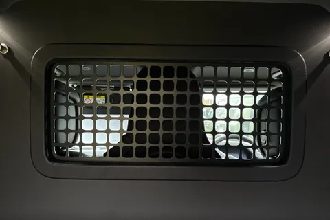 DV26XNL Land Rover Defender 110 3.0 D250 MHEV X-Dynamic HSE Hard Top SUV 5dr Diesel Auto 4WD MWB Euro 6 (s/s) (249 ps) Thumbnail #19