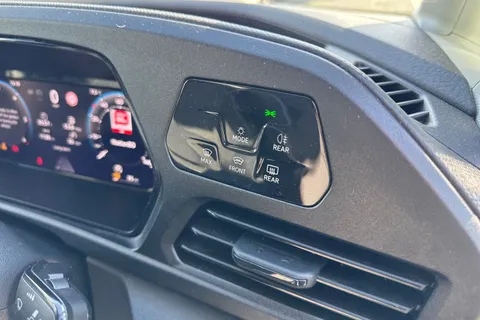 CX74LRA Volkswagen Caddy 2.0 TDI C20 Commerce Pro SWB Euro 6 (s/s) 5dr Thumbnail #27