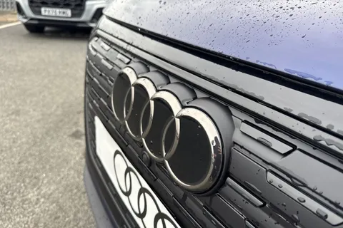 Audi Q4 e-tron 45 Black Edition Auto 5dr 82kWh Thumbnail #25