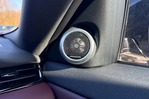 25 of 48 for Land Rover Range Rover Evoque 1.5 P270e Dynamic HSE 5dr