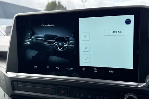 DE26TXP Volkswagen Transporter T28 Commerce Plus SWB 110 PS 2.0 TDI 6sp Manual Thumbnail #22