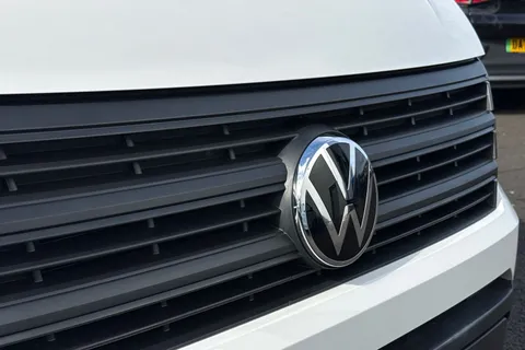 MF74OEV Volkswagen Crafter CR35 Panel van Commerce Plus MWB 140 PS 2.0 TDI 6sp Manual FWD Thumbnail #26