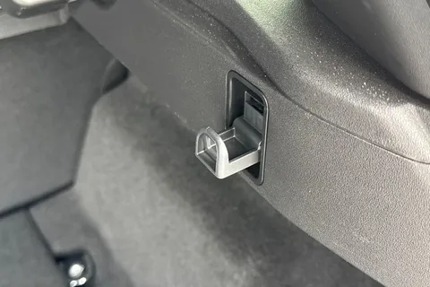 28 of 51 for Land Rover Range Rover Evoque 1.5 P300e Dynamic HSE 5dr