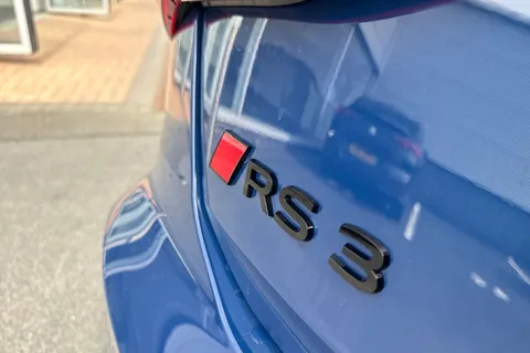 26 of 65 for Audi RS 3 RS 3 Sportback Carbon Black 400 PS S tronic