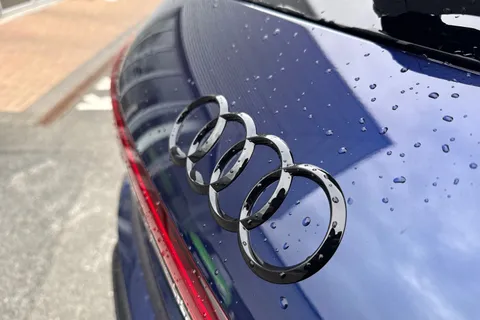 Audi Q4 e-tron 45 Black Edition Auto 5dr 82kWh Thumbnail #32
