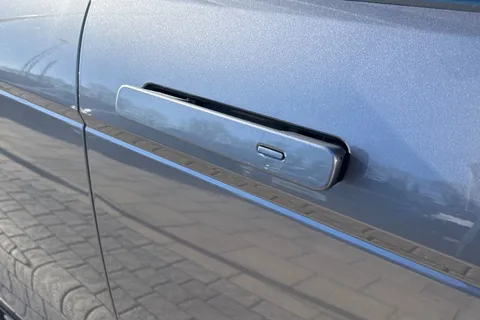 30 of 48 for Land Rover Range Rover Evoque 1.5 P270e Dynamic HSE 5dr