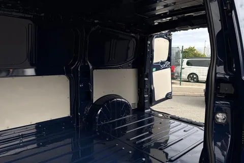 DE26TXP Volkswagen Transporter T28 Commerce Plus SWB 110 PS 2.0 TDI 6sp Manual Thumbnail #27